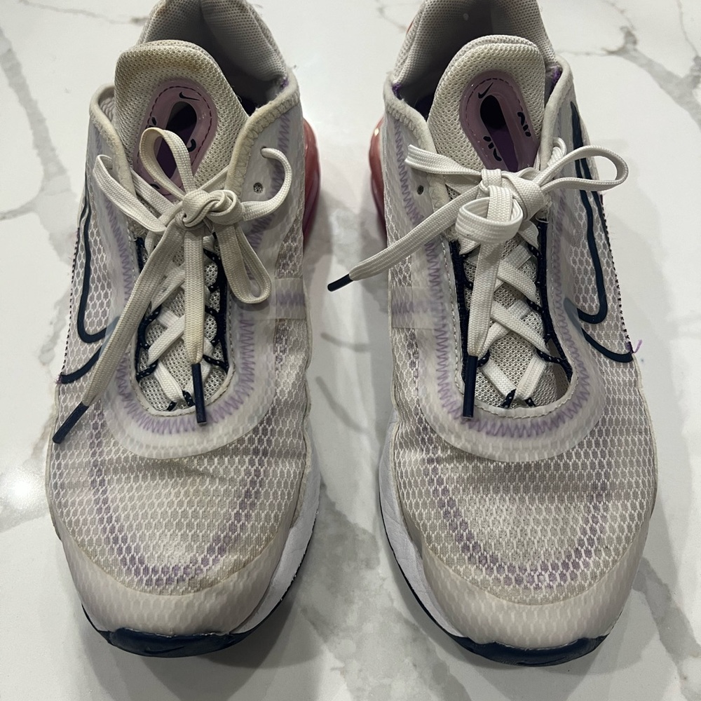 Kids Nike air max 2090